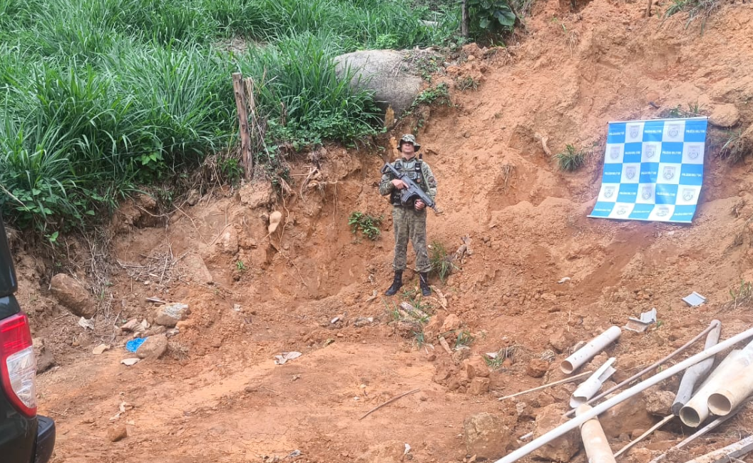 Polícia Ambiental fiscaliza denúncias e identifica crimes ambientais em Angra dos Reis