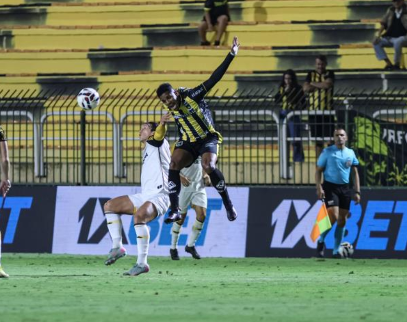 Volta Redonda e Criciúma empatam sem gols em jogo marcado por equilíbrio e frustração