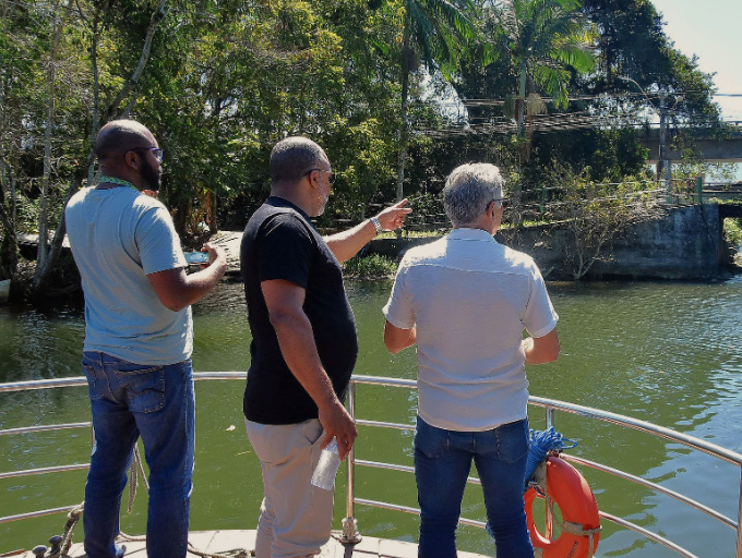 Prefeitura de Angra e INEA realizam vistoria no Rio Mambucaba para iniciar processo de desassoreamento