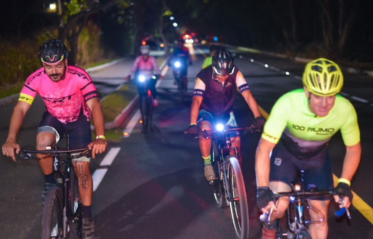 Bike Night Penedo promove passeio ciclístico noturno nesta quinta-feira