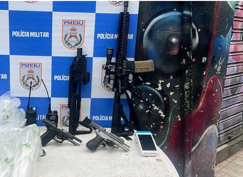 Estado do Rio chega à marca de 500 fuzis apreendidos pela Polícia Militar em 2025