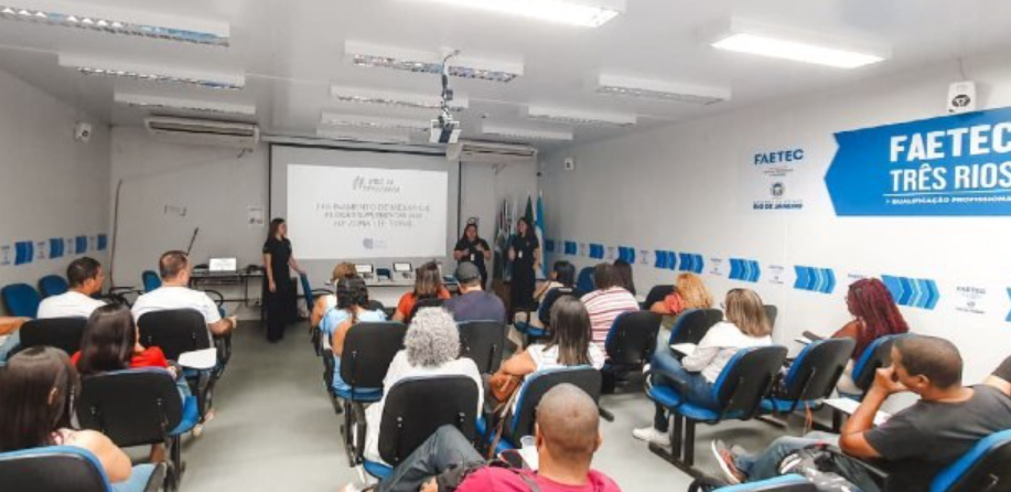 Mesários recebem treinamento para a eleição suplementar em Três Rios