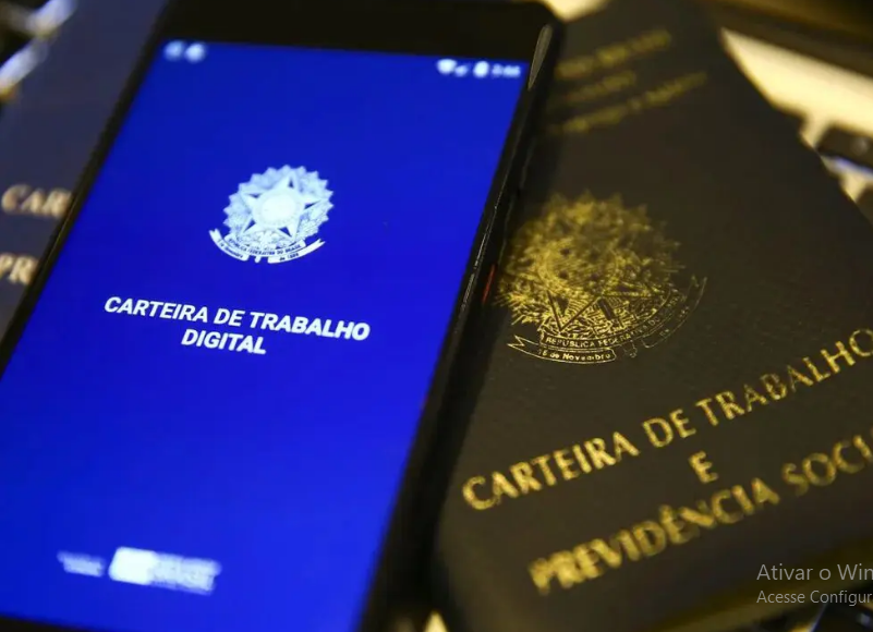 Taxa de desemprego em agosto fica em 5,6% e repete recorde de mínima