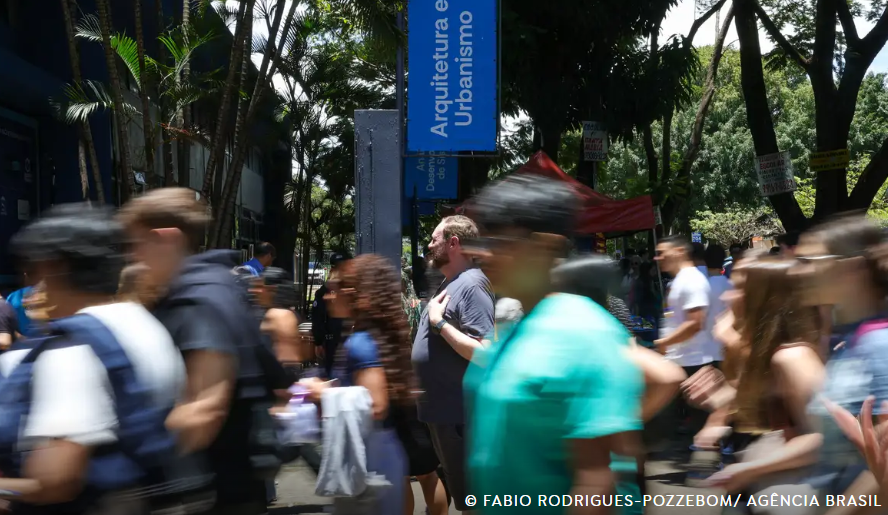 Abstenção no primeiro dia do Enem 2025 chegou a 27%