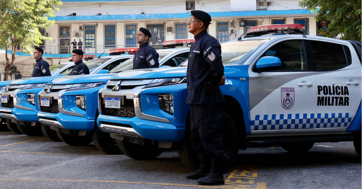 Cláudio Castro reajusta em mais de 160% o auxílio-alimentação dos policiais militares