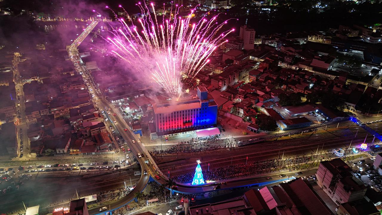 Abertura do “Brilho de Natal BM” reúne mais de 25 mil pessoas em Barra Mansa