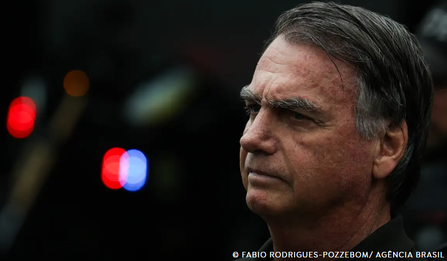 Bolsonaro pede autorização para fazer fisioterapia na prisão