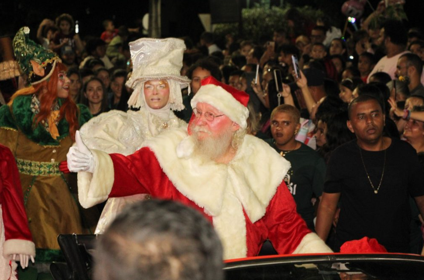 Penedo celebra mais um fim de semana de magia com Parada de Natal