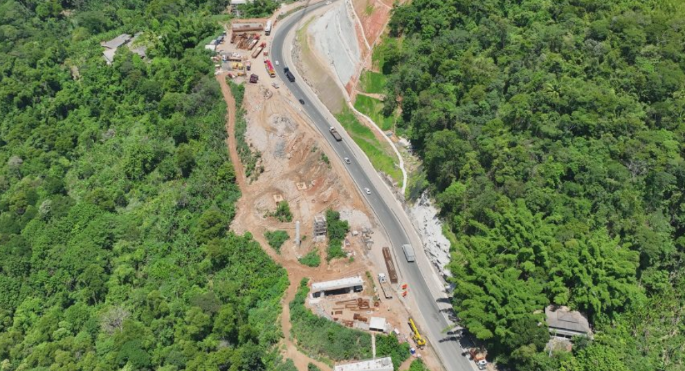 Via Dutra terá bloqueio total neste sábado à tarde na Serra das Araras
