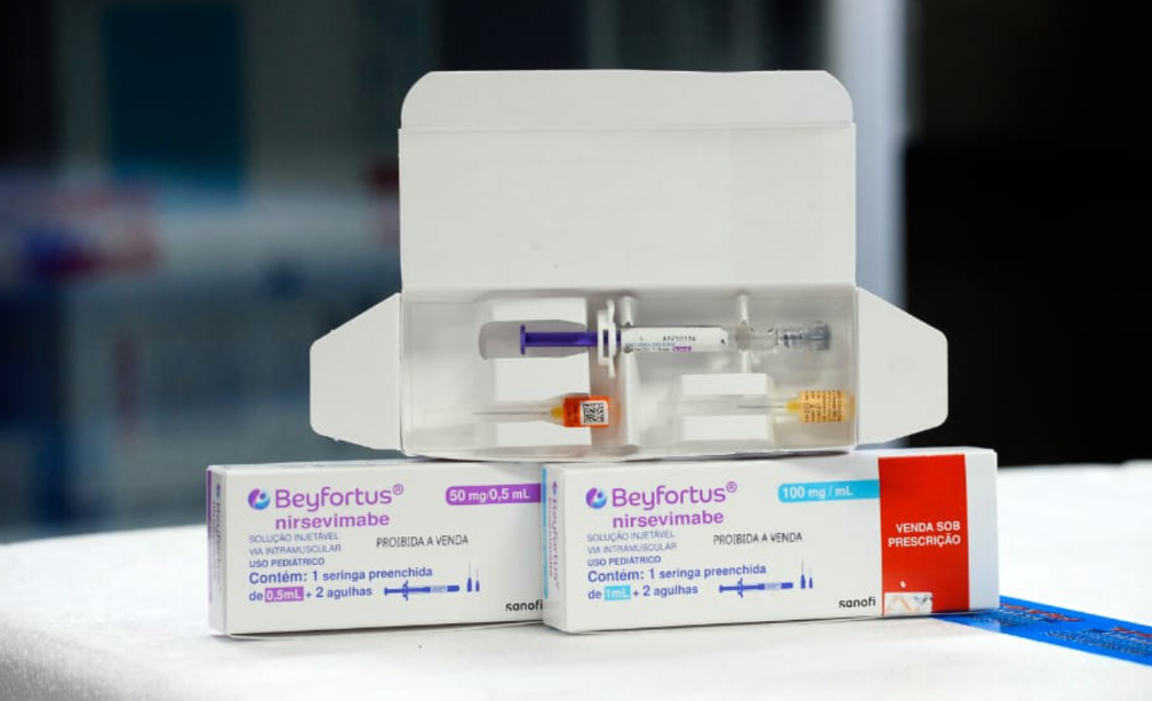 Volta Redonda recebe primeiras doses da vacina Nirsevimabe para prevenção da bronquiolite em prematuros