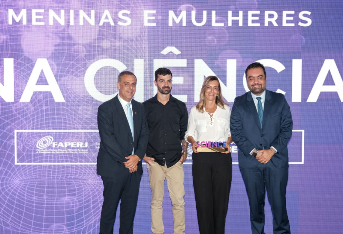 Governo do Estado homenageia cientista Tatiana Sampaio por avanço inédito no tratamento de lesões medulares