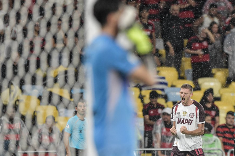 Flamengo perde para o Lanús na prorrogação e fica com o vice da Recopa Sul-Americana
