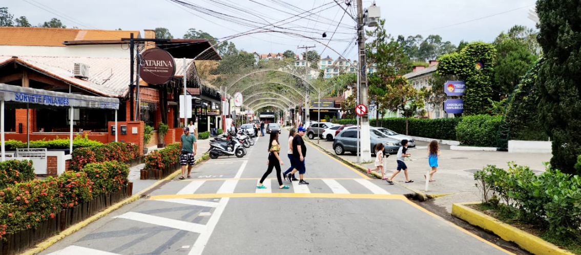 Degusta Penedo reúne cervejas artesanais, gastronomia e música no feriado do Trabalhador