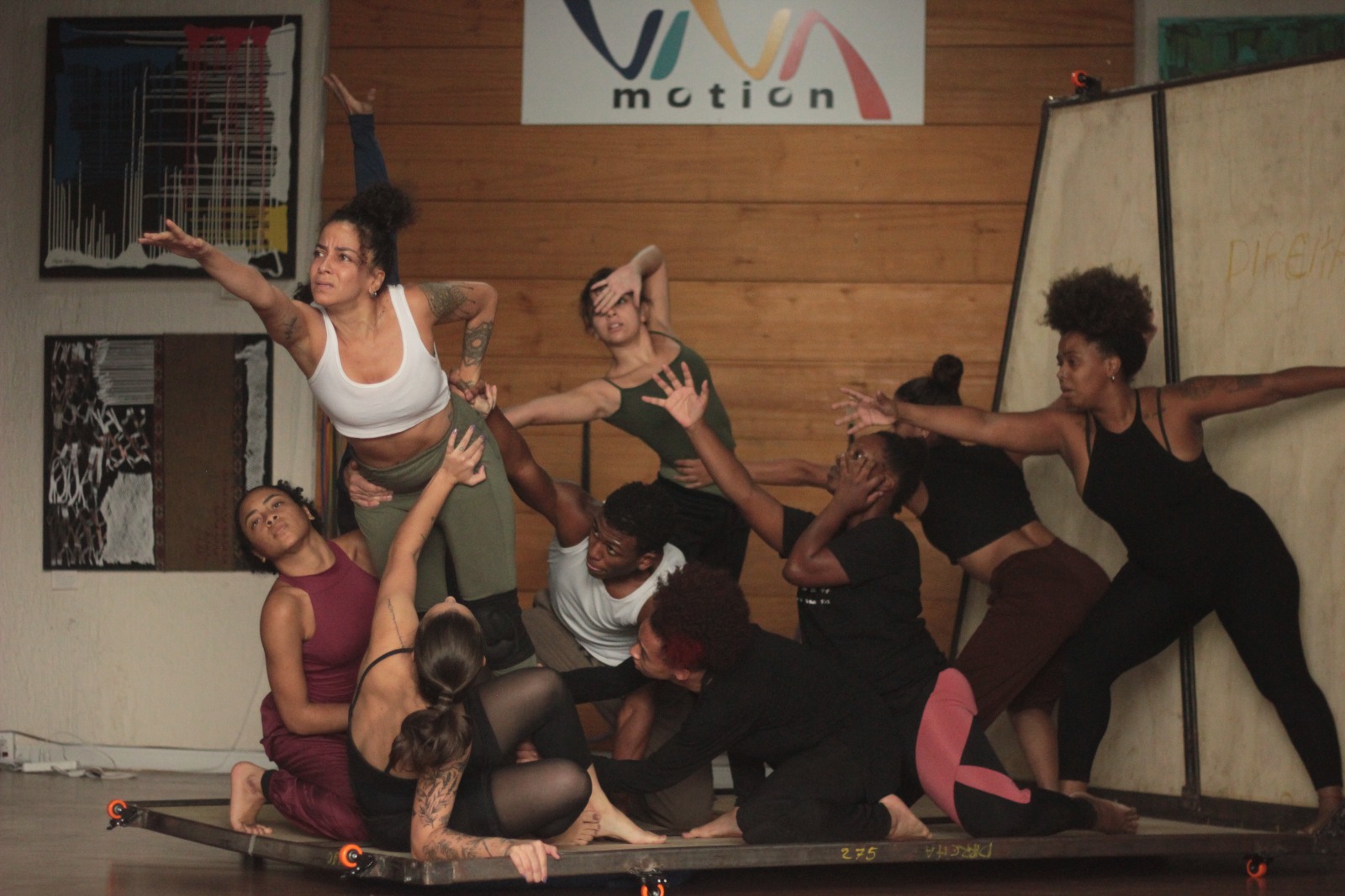 Espetáculo de dança contemporânea promove sessão inclusiva e gratuita em Barra Mansa e Volta Redonda