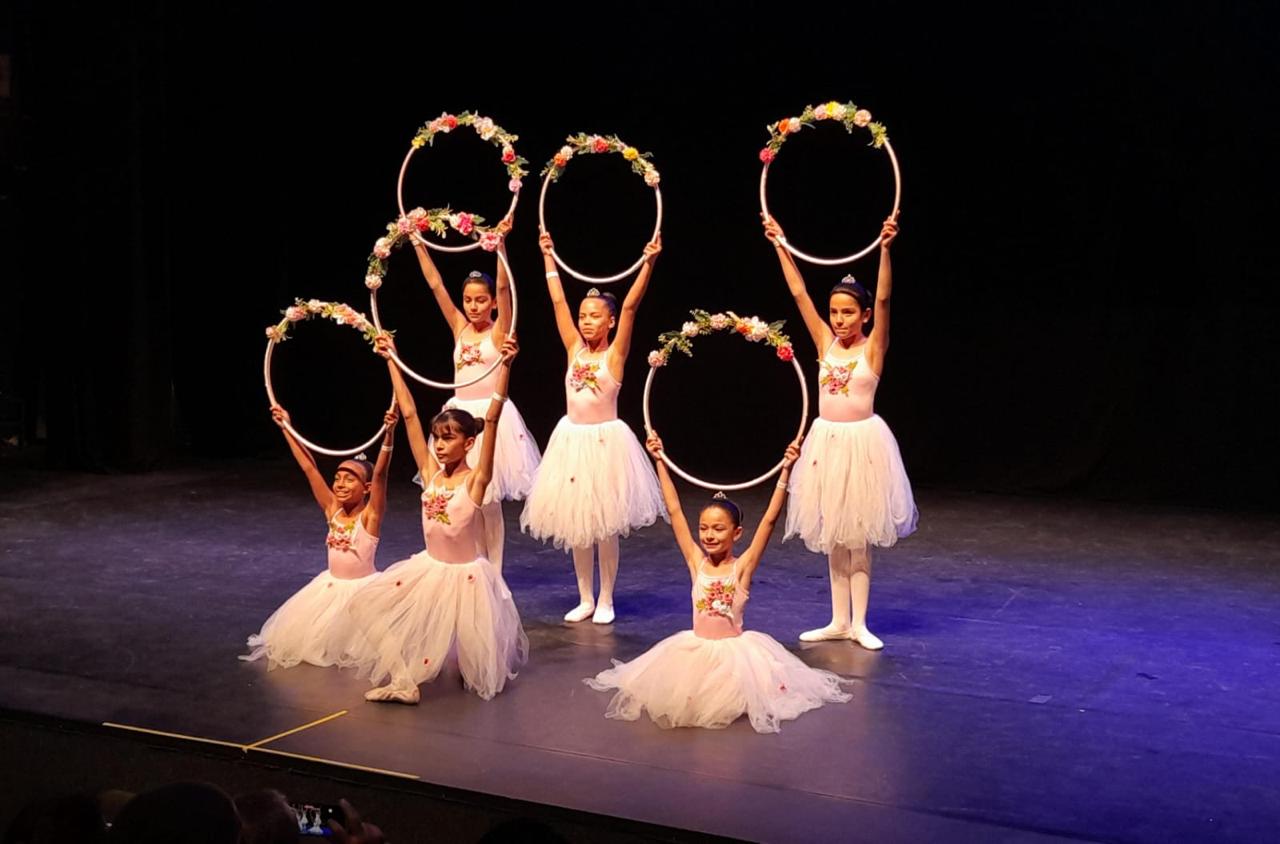 Alunas de projeto de dança de Itatiaia conquistam títulos em festival estadual